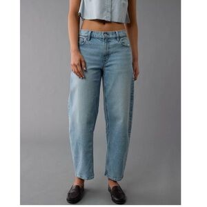 NWT American Eagle AE 2024 Stretch Barrel Jeans Women’s Denim Pants Size 6 / 28